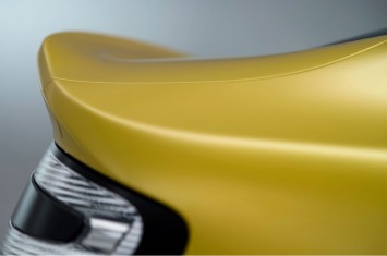 Aston Martin V12 Vantage S - Rear spoiler detail