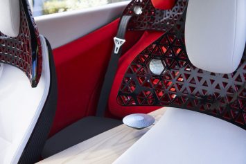 Nissan Xmotion Concept Interior Headrest design