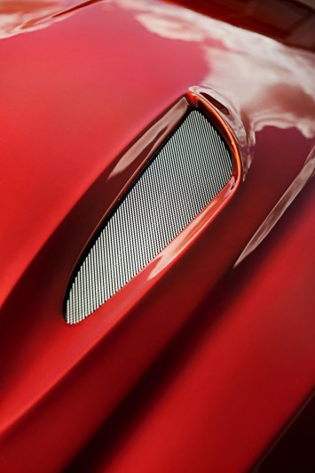 BMW Zagato Coupe - Hood detail