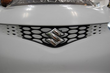 Suzuki Crosshiker Concept Prototype - Front grille and badge detail