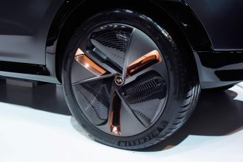 Kia Niro EV Concept at CES 2018 Wheel design