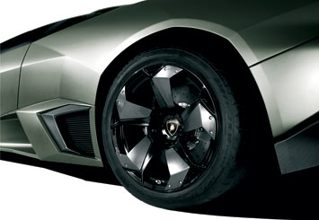 Lamborghini Reventon wheel