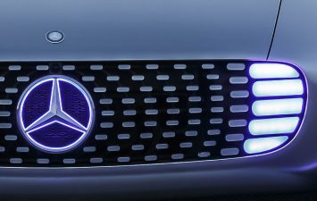 Mercedes-Benz F 015 Luxury in Motion Concept Grille detail
