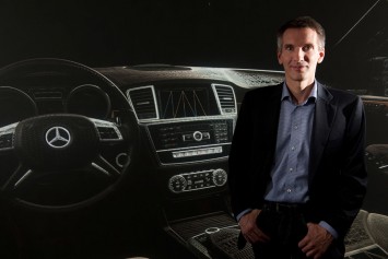 Mercedes-Benz M-Class Interior Virtual Reality