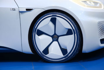 Volkswagen I.D. Concept at Paris 2016 Wheel